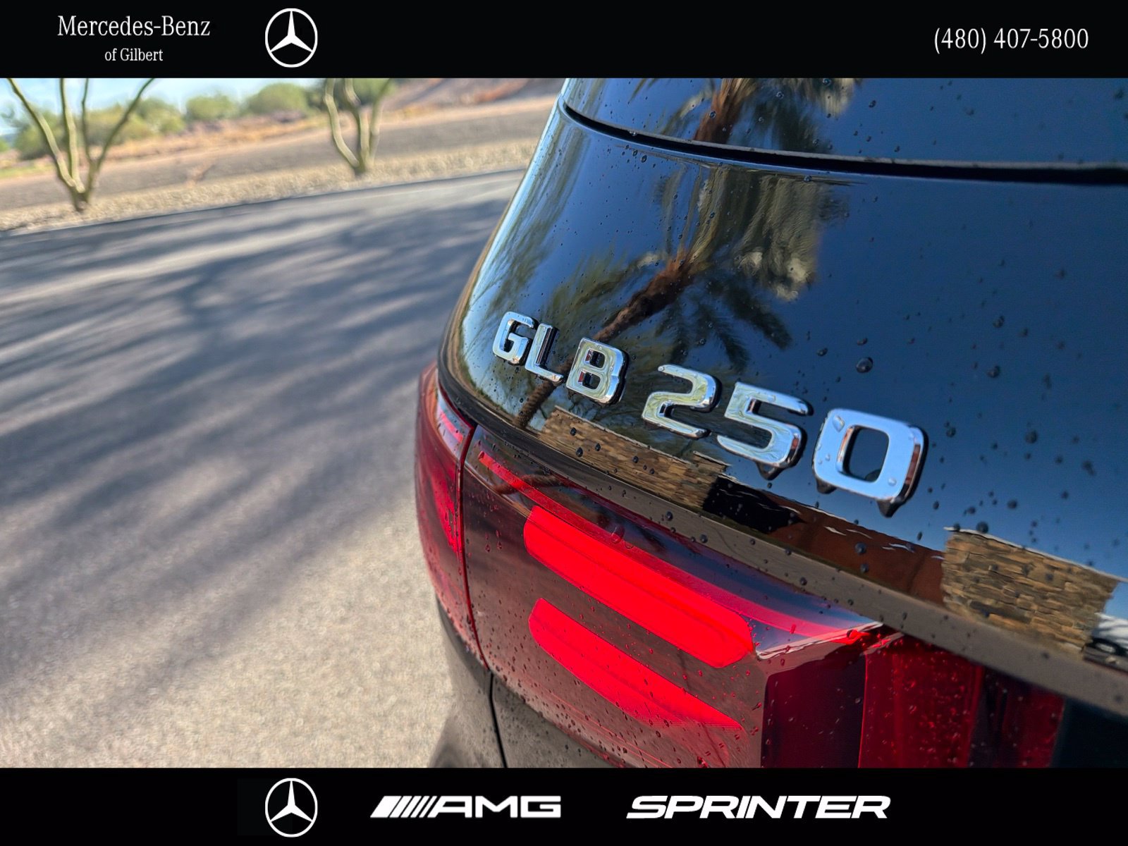 Used 2026 Mercedes-Benz GLB 250 4MATIC image 5