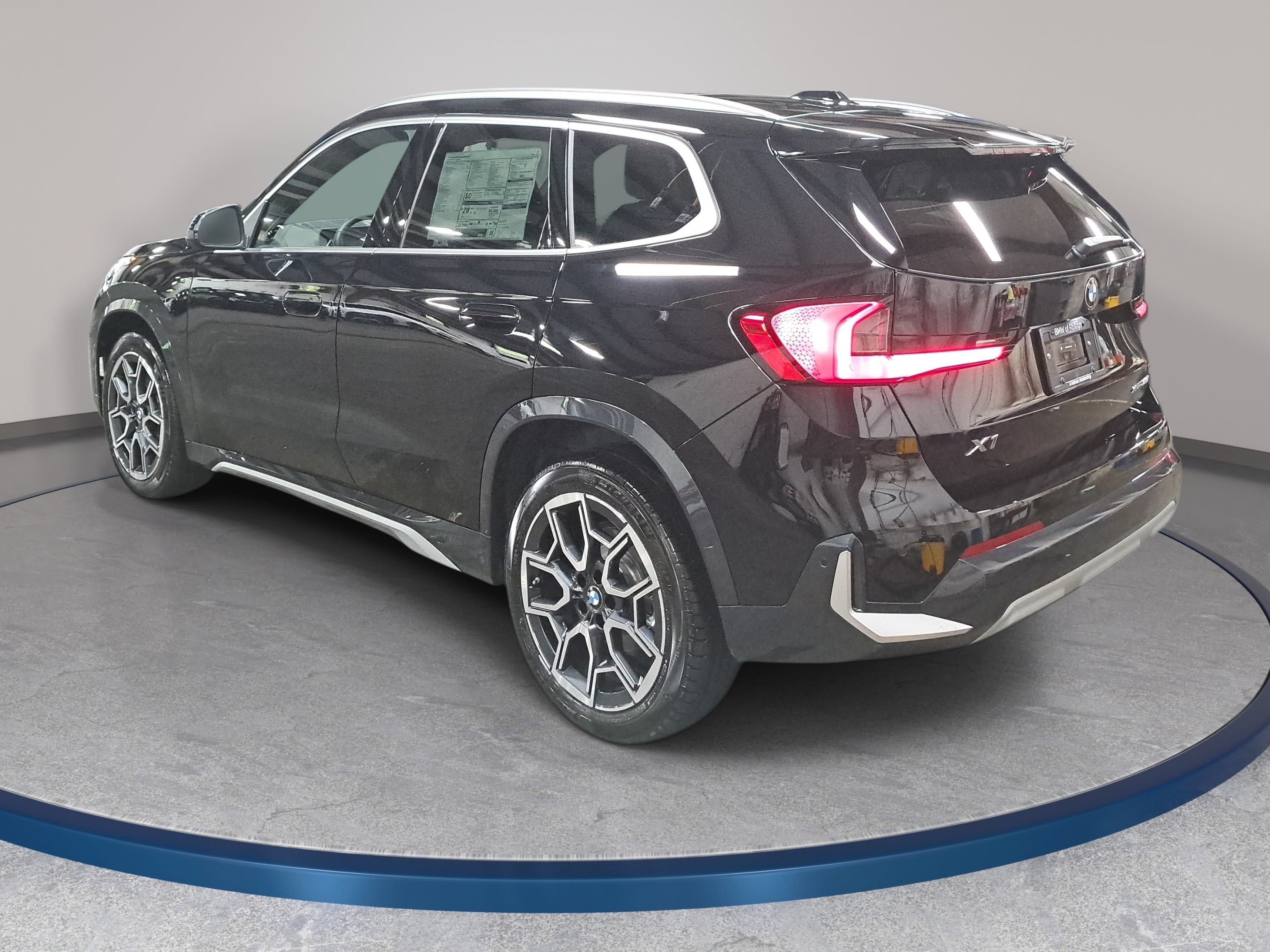 New 2026 BMW X1 xDrive28i w/ Technology Package AWD/4WD image 7