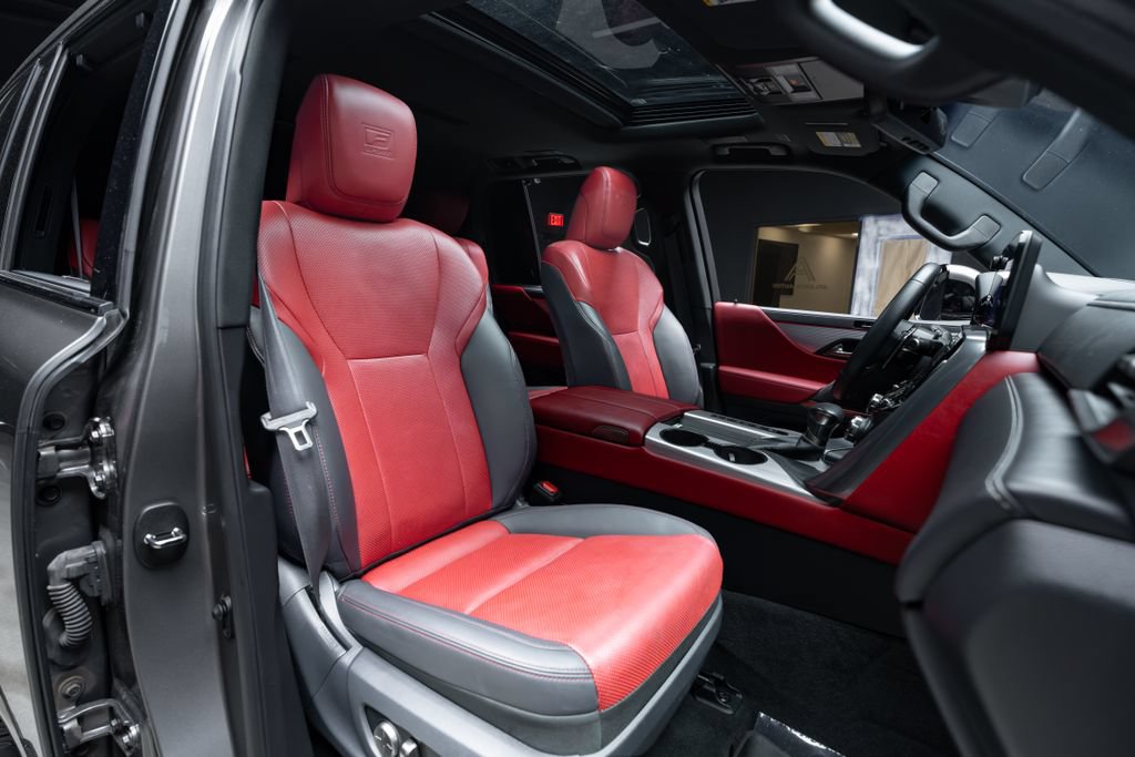 Used 2024 Lexus LX 600 F Sport AWD/4WD image 36