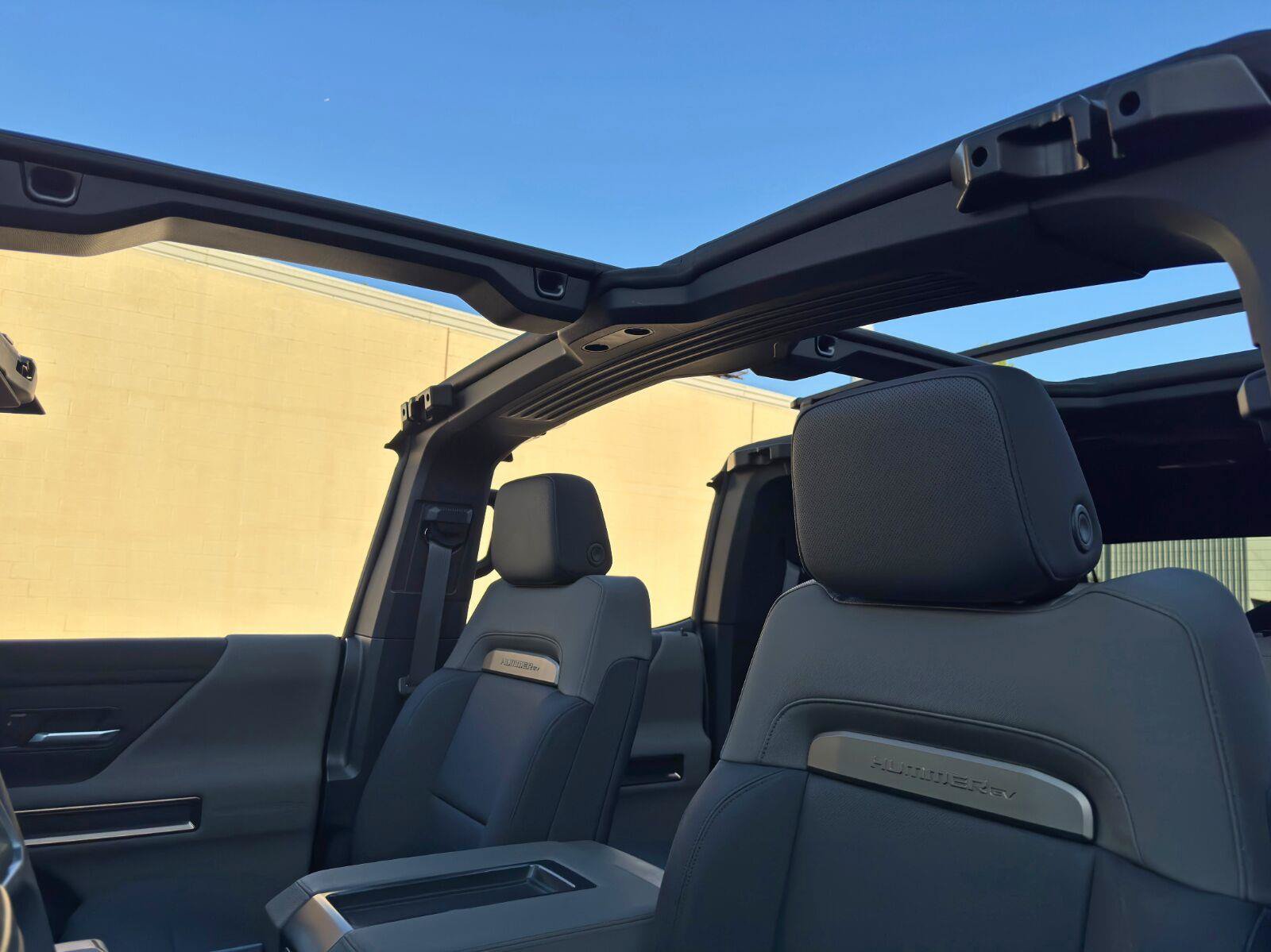 Used 2025 GMC Hummer EV 3X w/ LPO, Roof Cross Rail Package AWD/4WD image 71