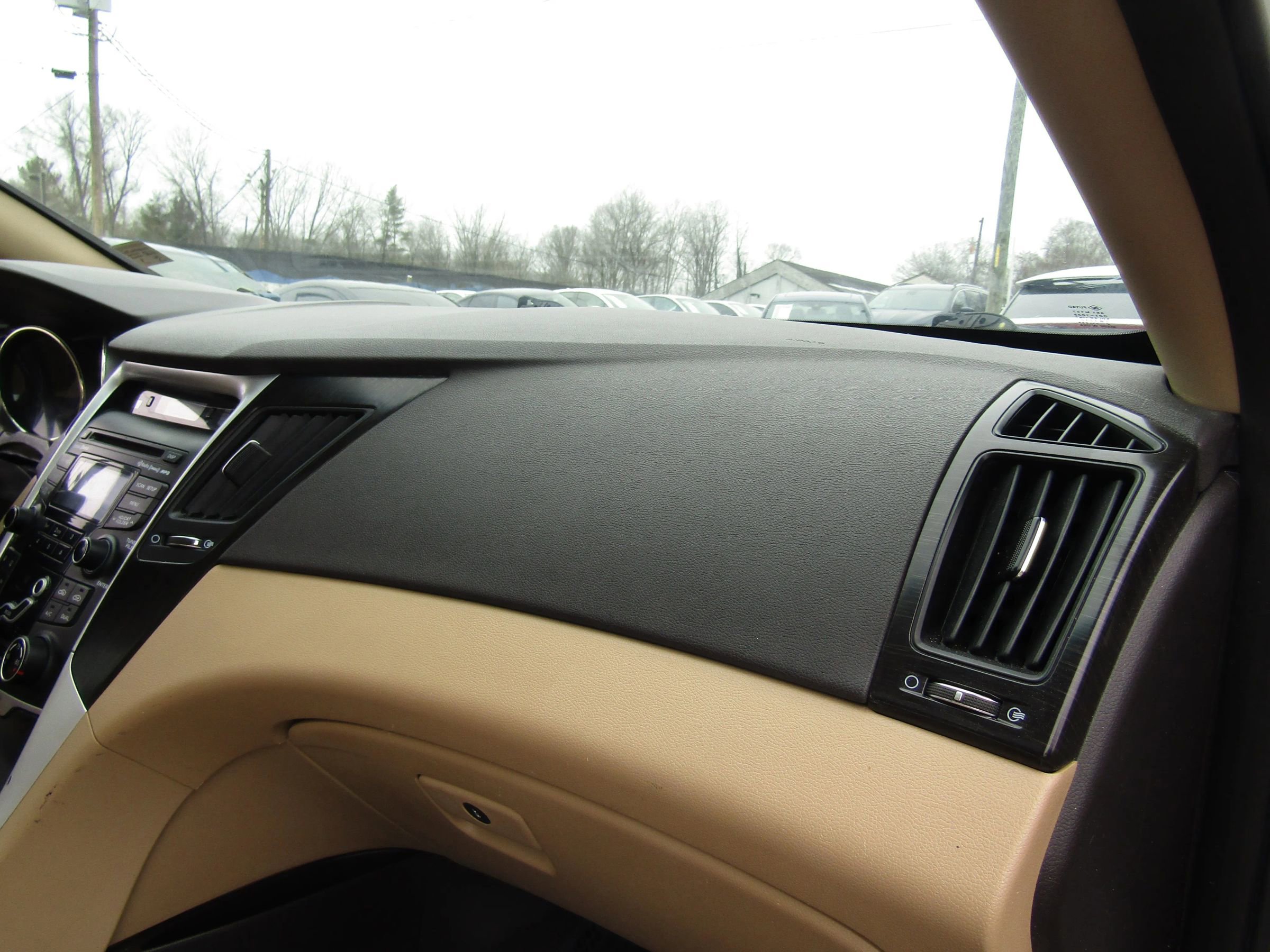 Used 2013 Hyundai Sonata Limited image 13