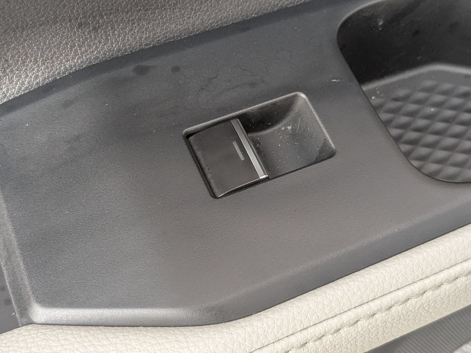 Used 2024 Toyota Grand Highlander AWD Hybrid image 28