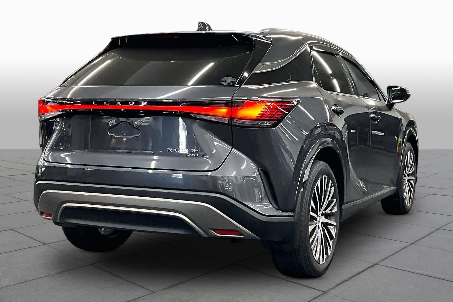 Used 2025 Lexus RX 350 w/ Convenience Package AWD/4WD image 13