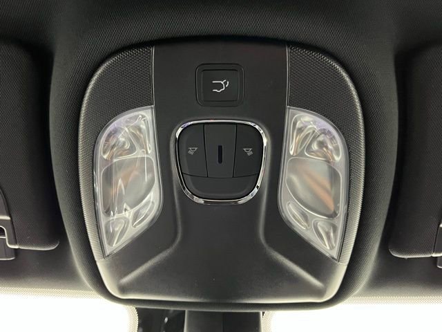 New 2026 Jeep Compass Limited image 18