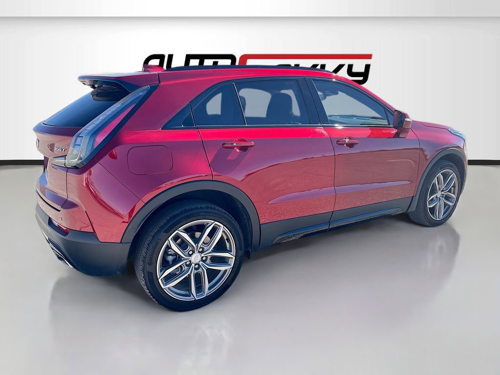 Used 2023 Cadillac XT4 Sport FWD image 7