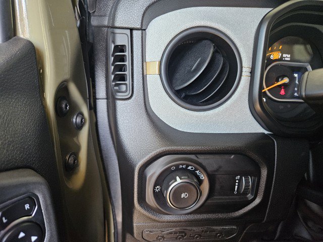 Used 2026 Jeep Wrangler Sport AWD/4WD image 24