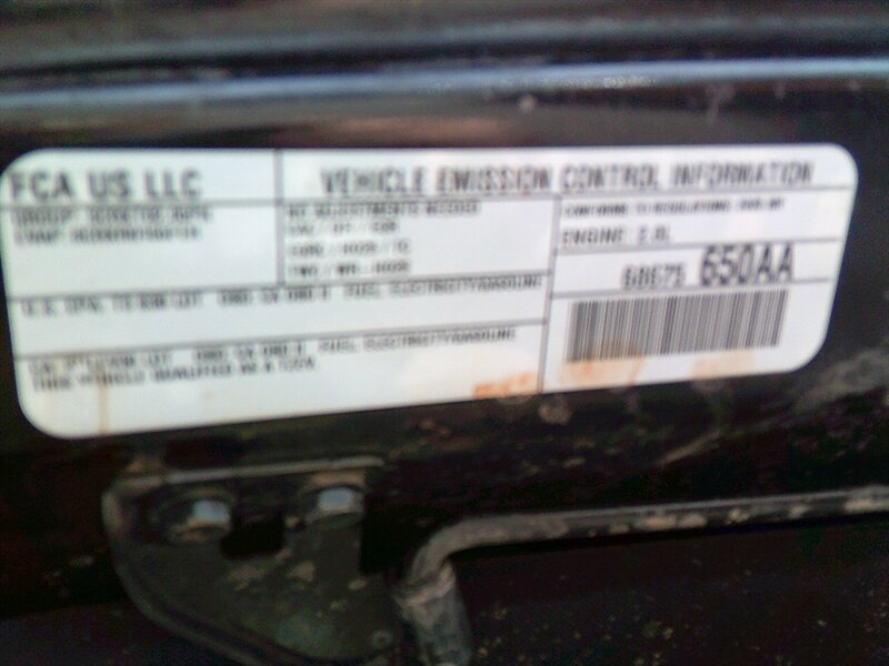 Used 2023 Jeep Wrangler Unlimited Sahara AWD/4WD image 12