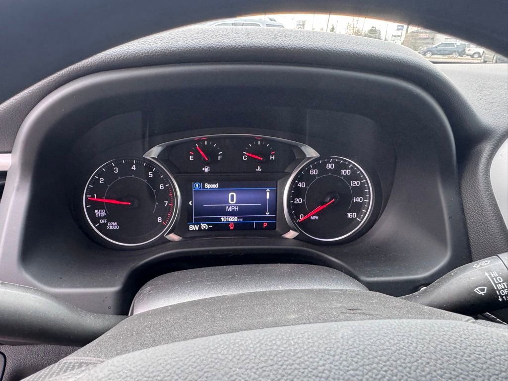 Used 2023 GMC Acadia SLE w/ LPO, Floor Liner Package FWD image 17