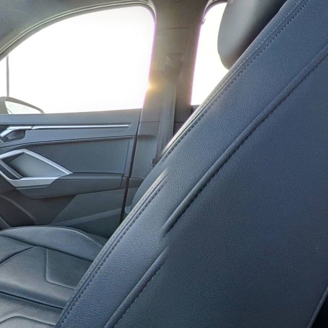 Used 2022 Audi Q3 2.0T Premium Plus w/ Premium Plus Package image 26