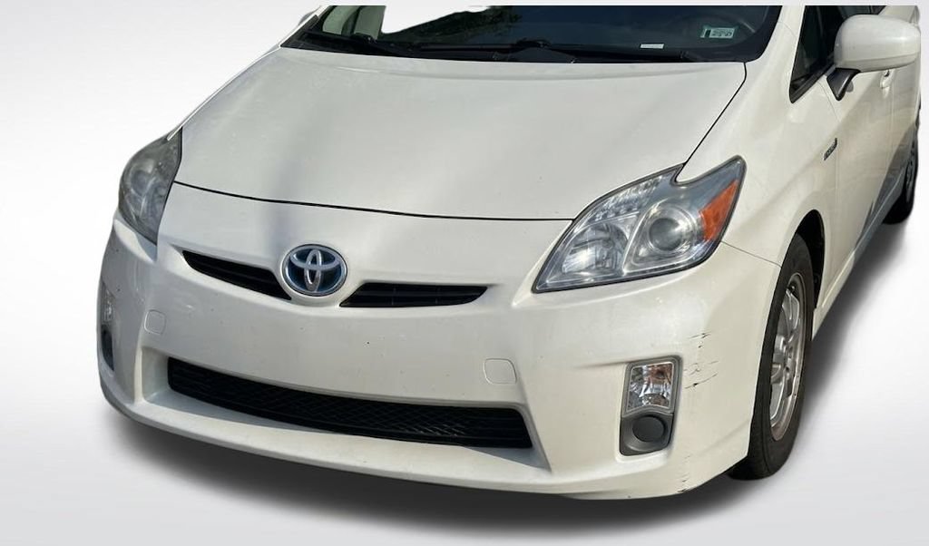 Used 2010 Toyota Prius Five FWD image 2