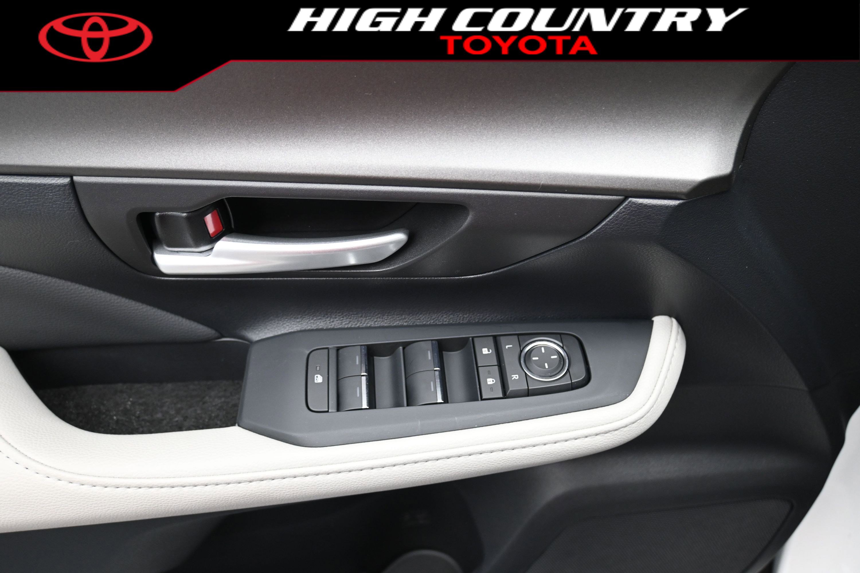 New 2026 Toyota Grand Highlander FWD image 14