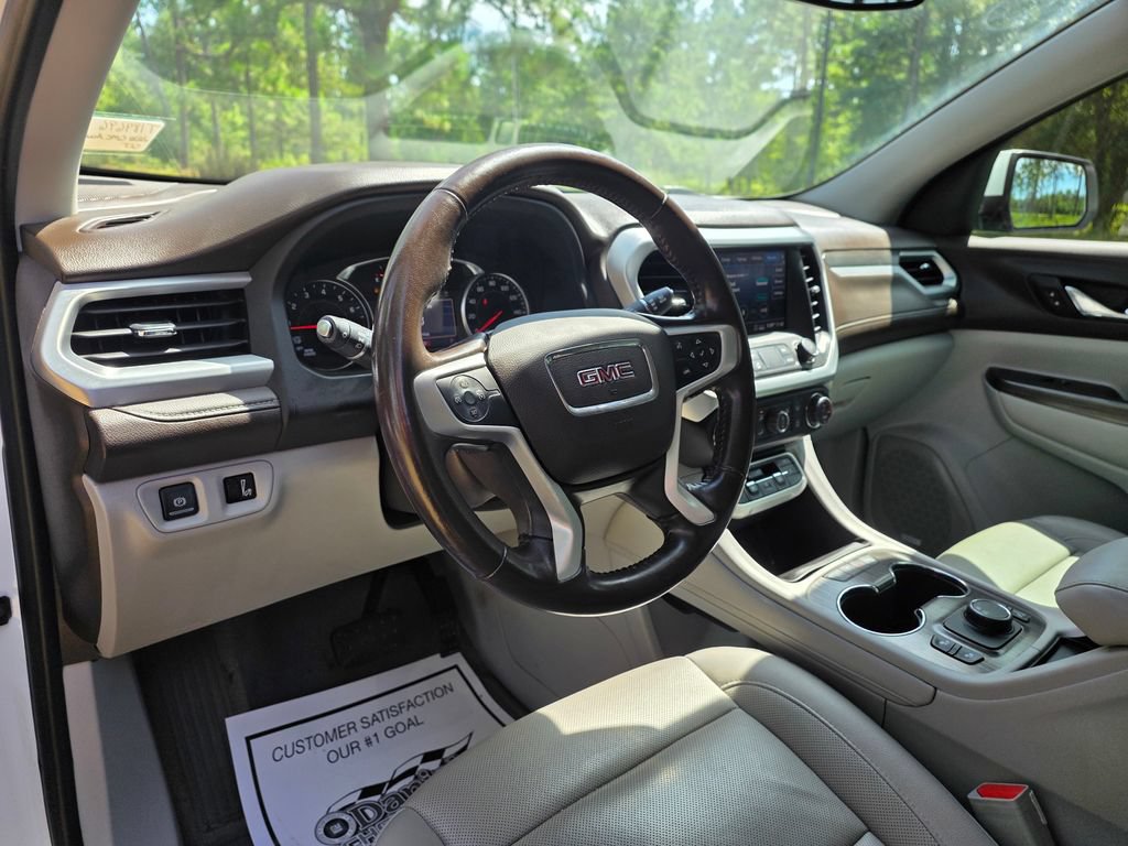 Used 2020 GMC Acadia SLT w/ Trailering Package FWD image 12