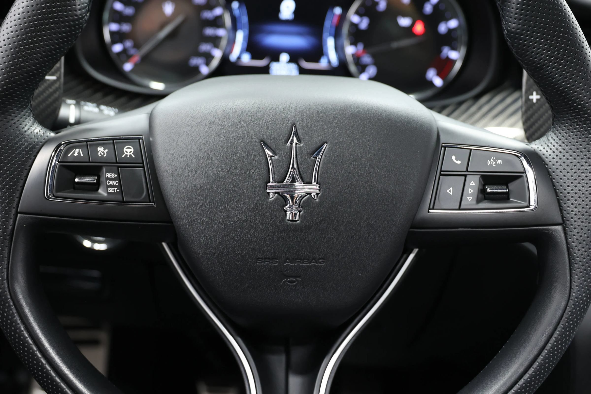 Used 2022 Maserati Quattroporte Trofeo RWD image 25