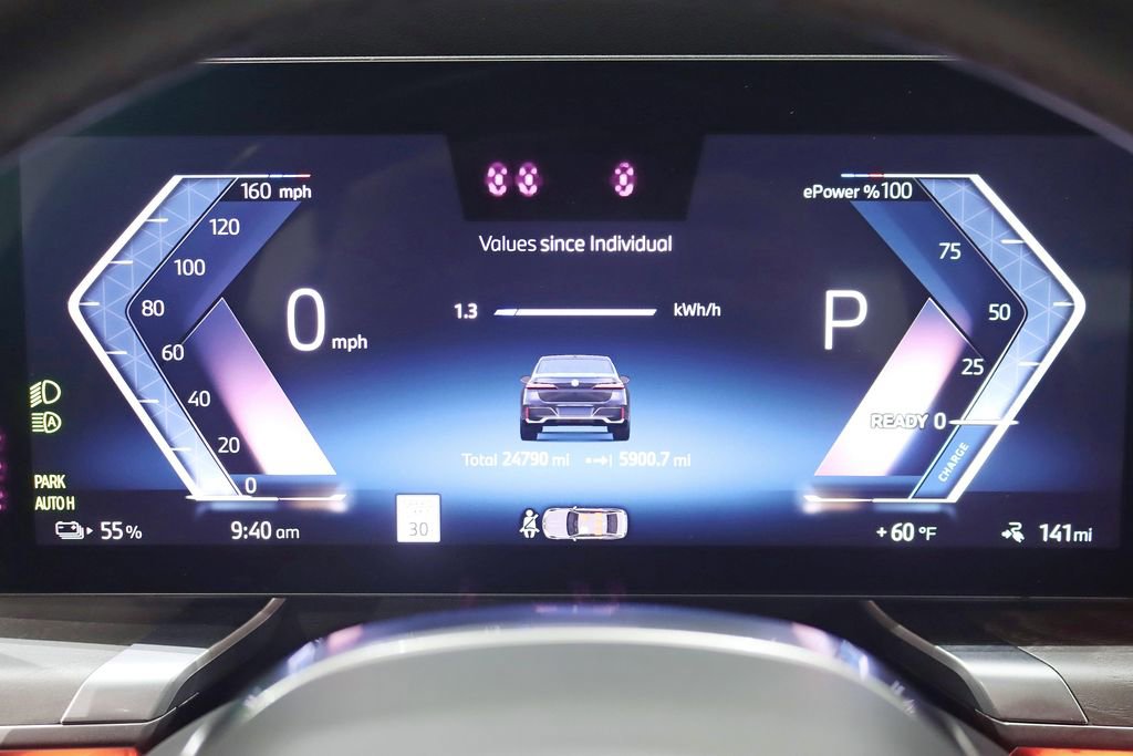 Used 2023 BMW i7 xDrive60 w/ Executive Package 2 image 17