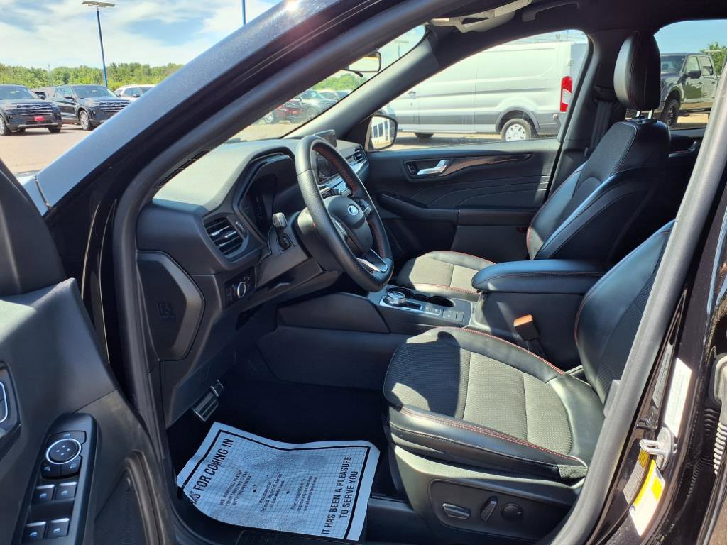 Certified 2023 Ford Escape ST-Line image 14
