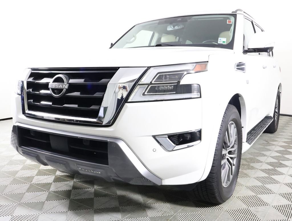 Used 2021 Nissan Armada SL w/ Captain's Chairs Package image 2