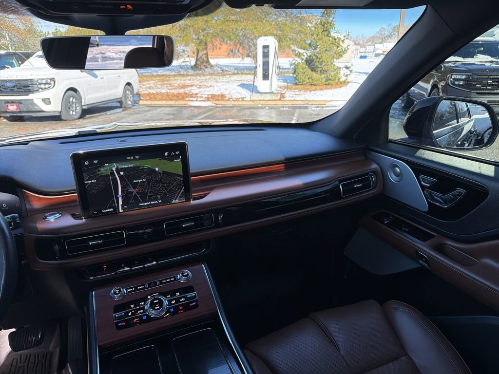 Used 2022 Lincoln Aviator Reserve w/ Equipment Group 201A AWD/4WD image 15
