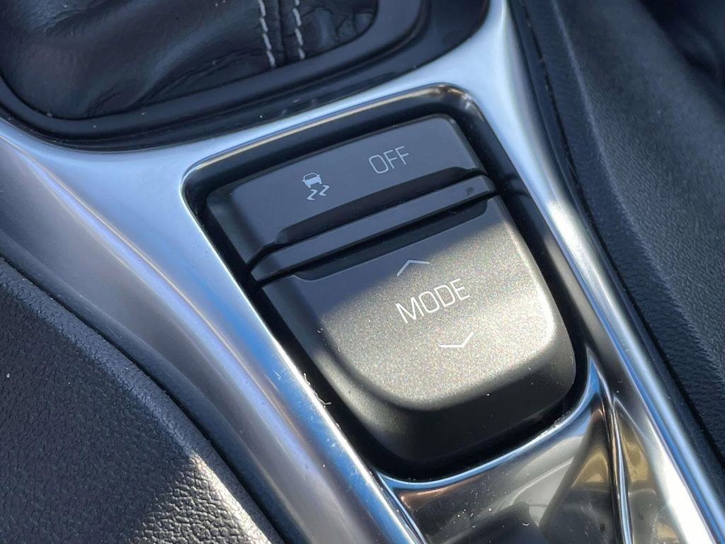 Used 2024 Chevrolet Camaro LT image 26