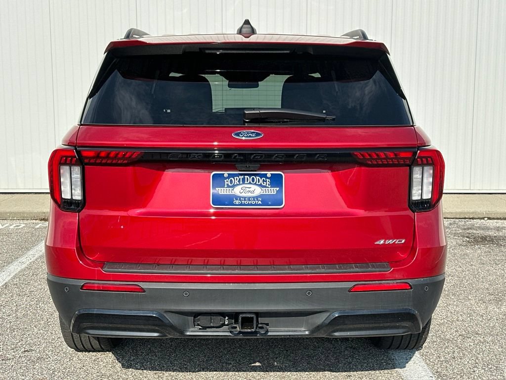 Certified 2025 Ford Explorer ST-Line w/ Premium Package AWD/4WD image 6