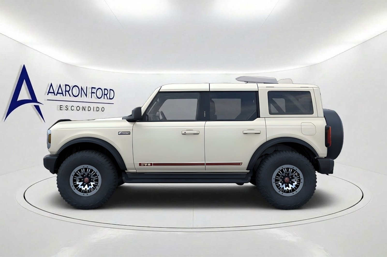 New 2026 Ford Bronco Outer Banks w/ Sasquatch Package AWD/4WD image 3