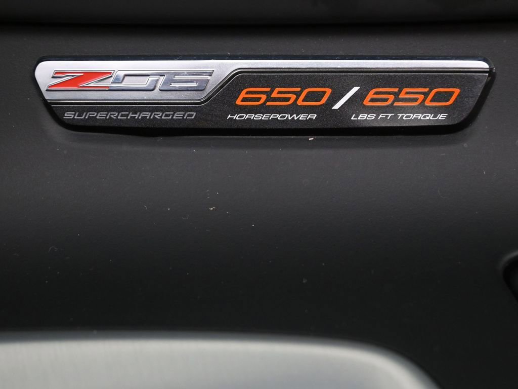 Used 2015 Chevrolet Corvette Z06 w/ 3LZ Preferred Equipment Group image 23