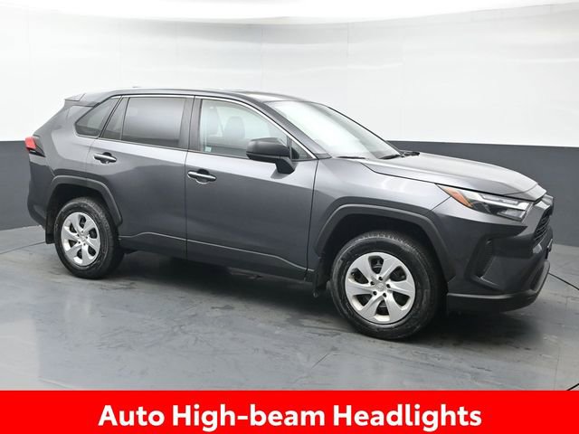 Used 2023 Toyota RAV4 LE AWD/4WD image 10