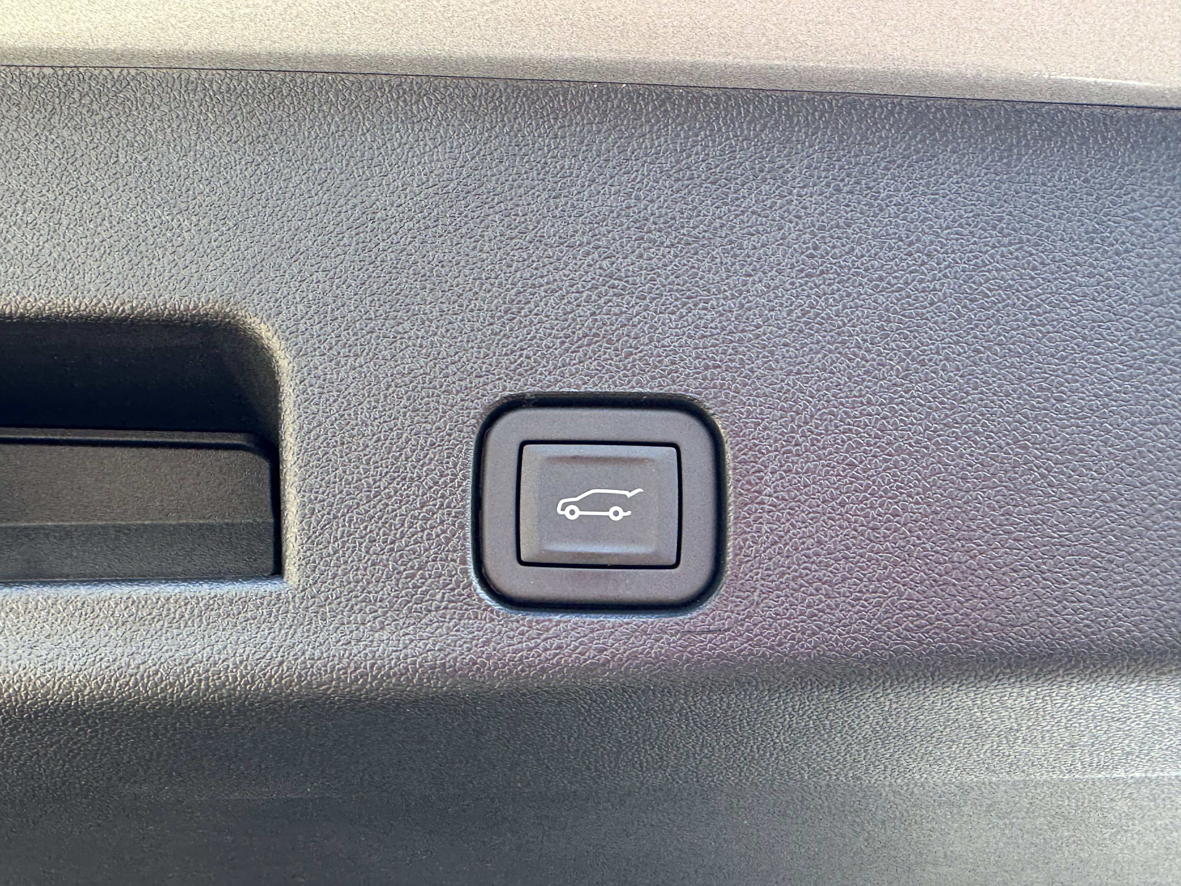 New 2026 Chevrolet Traverse RS image 7