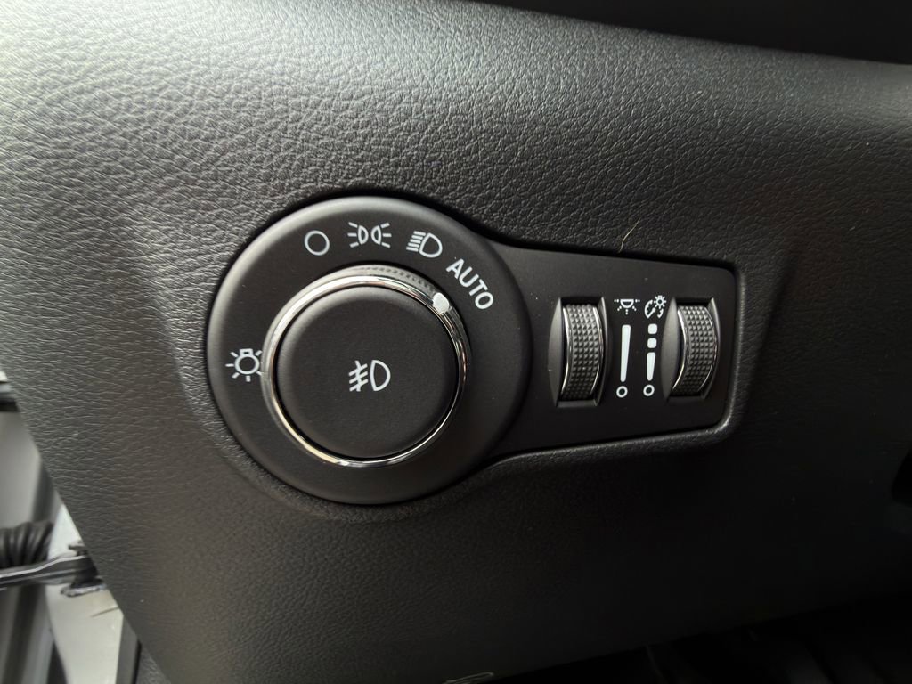 New 2026 Jeep Compass Latitude image 18