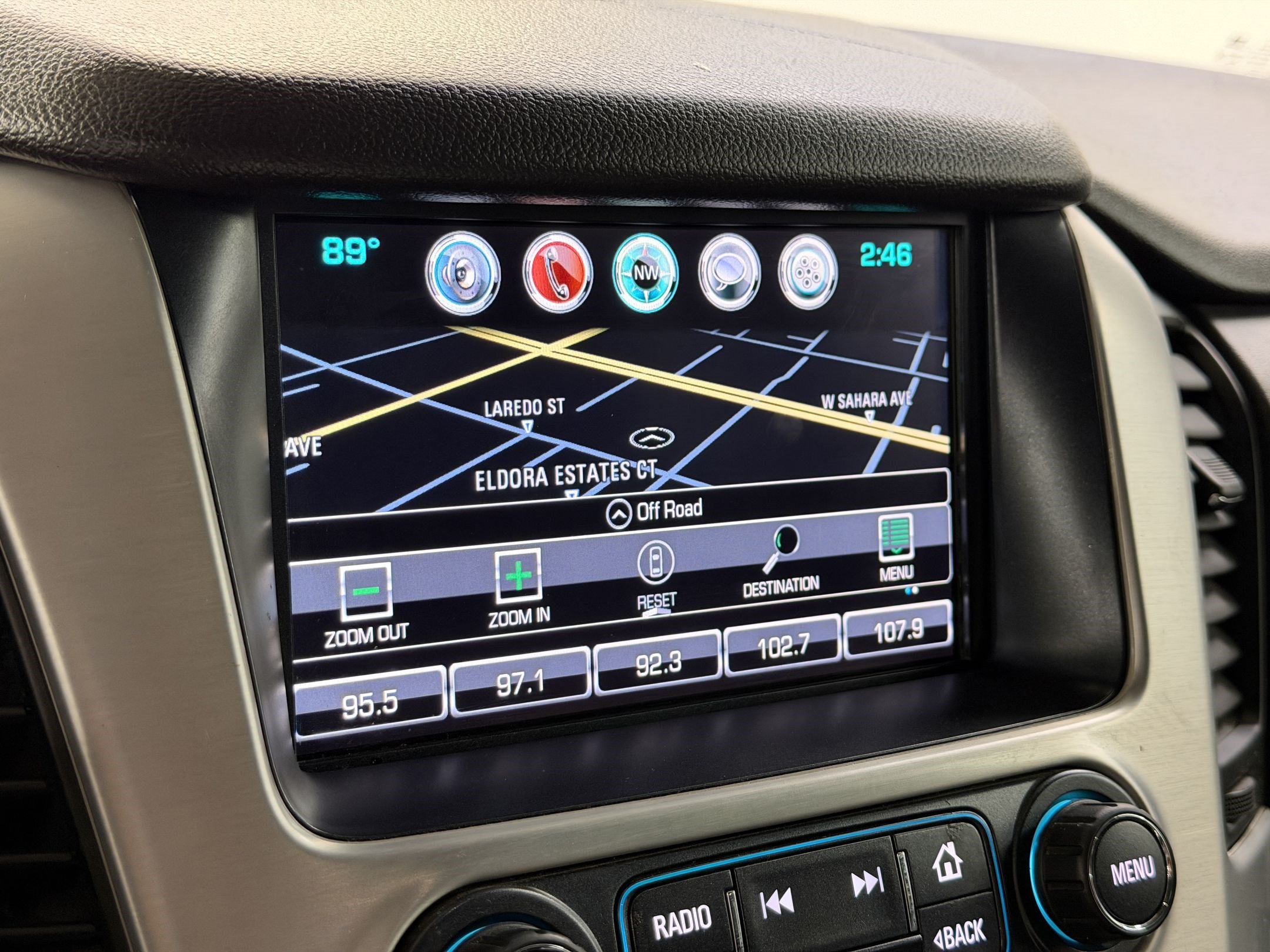 Used 2018 GMC Yukon XL SLT w/ Open Road Package AWD/4WD image 19