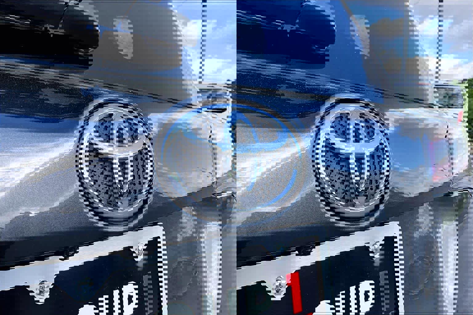 Used 2017 Toyota RAV4 XLE w/ Plus Extra Value Package image 28