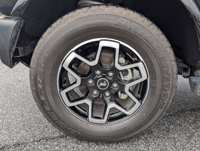 Used 2024 Ford Bronco Outer Banks image 12