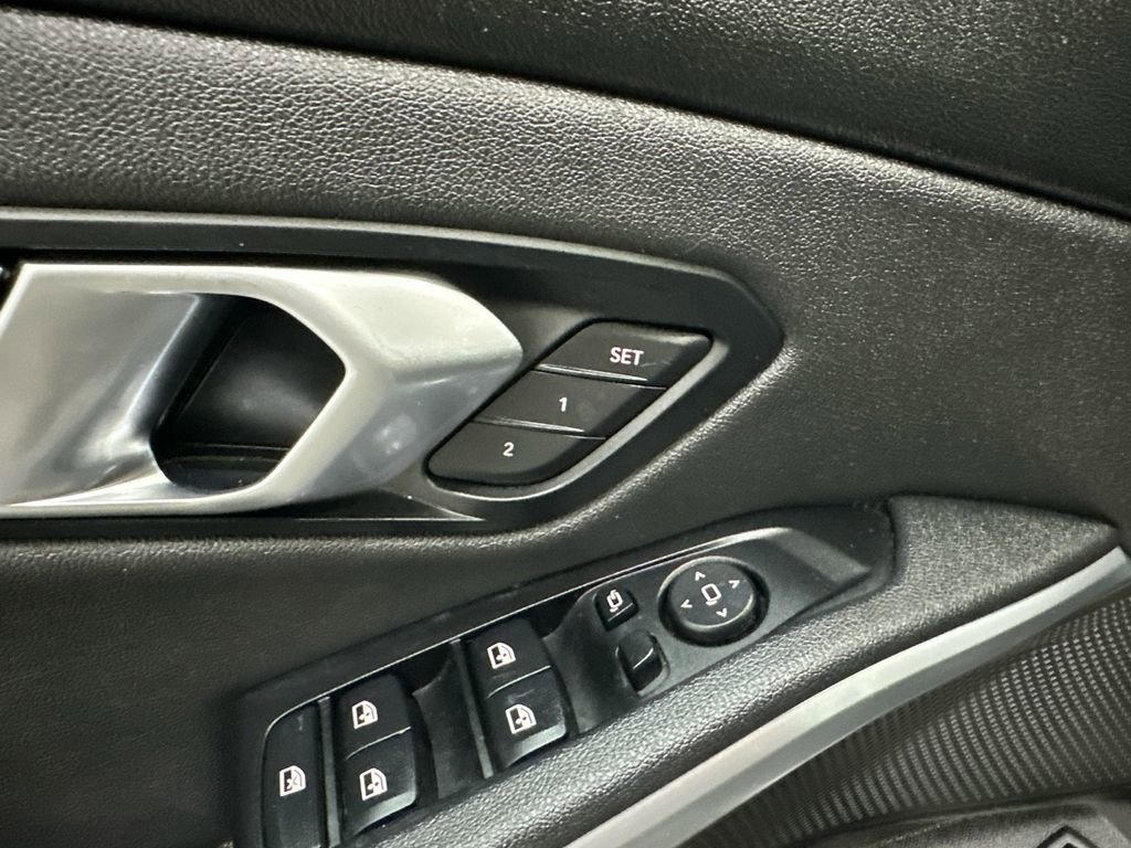 Used 2019 BMW 330i Sedan w/ Convenience Package RWD image 12
