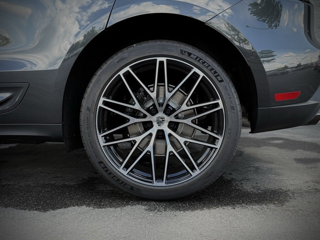 New 2025 Porsche Macan image 15