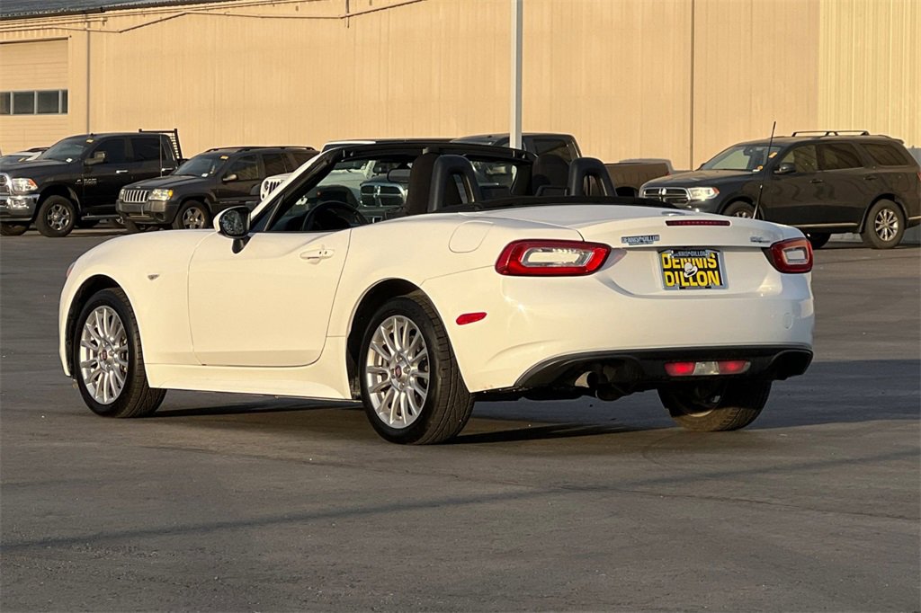 Used 2017 FIAT 124 Spider Classica image 7