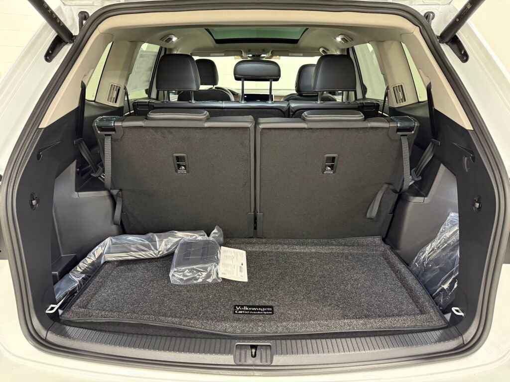New 2026 Volkswagen Atlas SE image 9