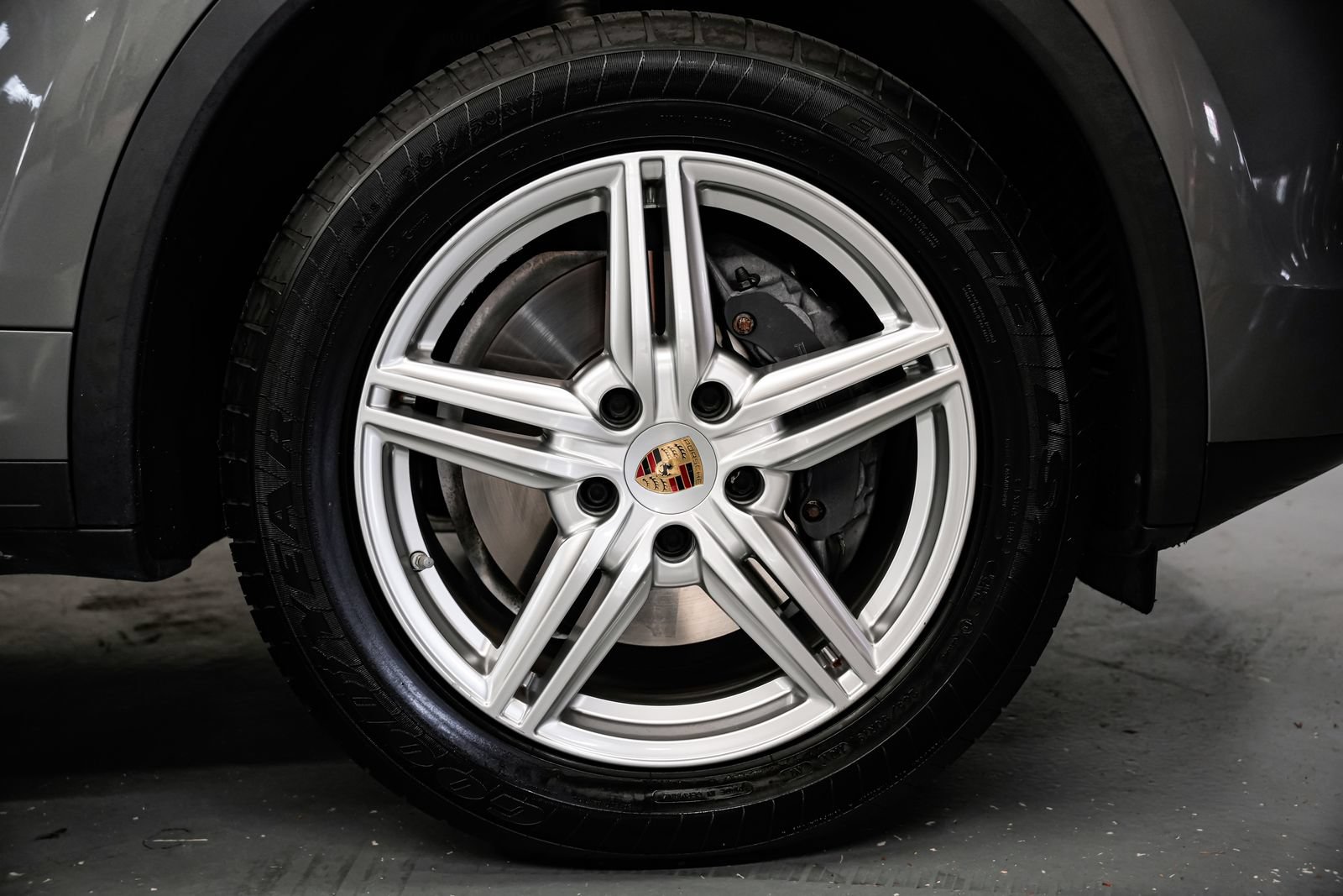 Used 2015 Porsche Cayenne Diesel AWD/4WD image 51