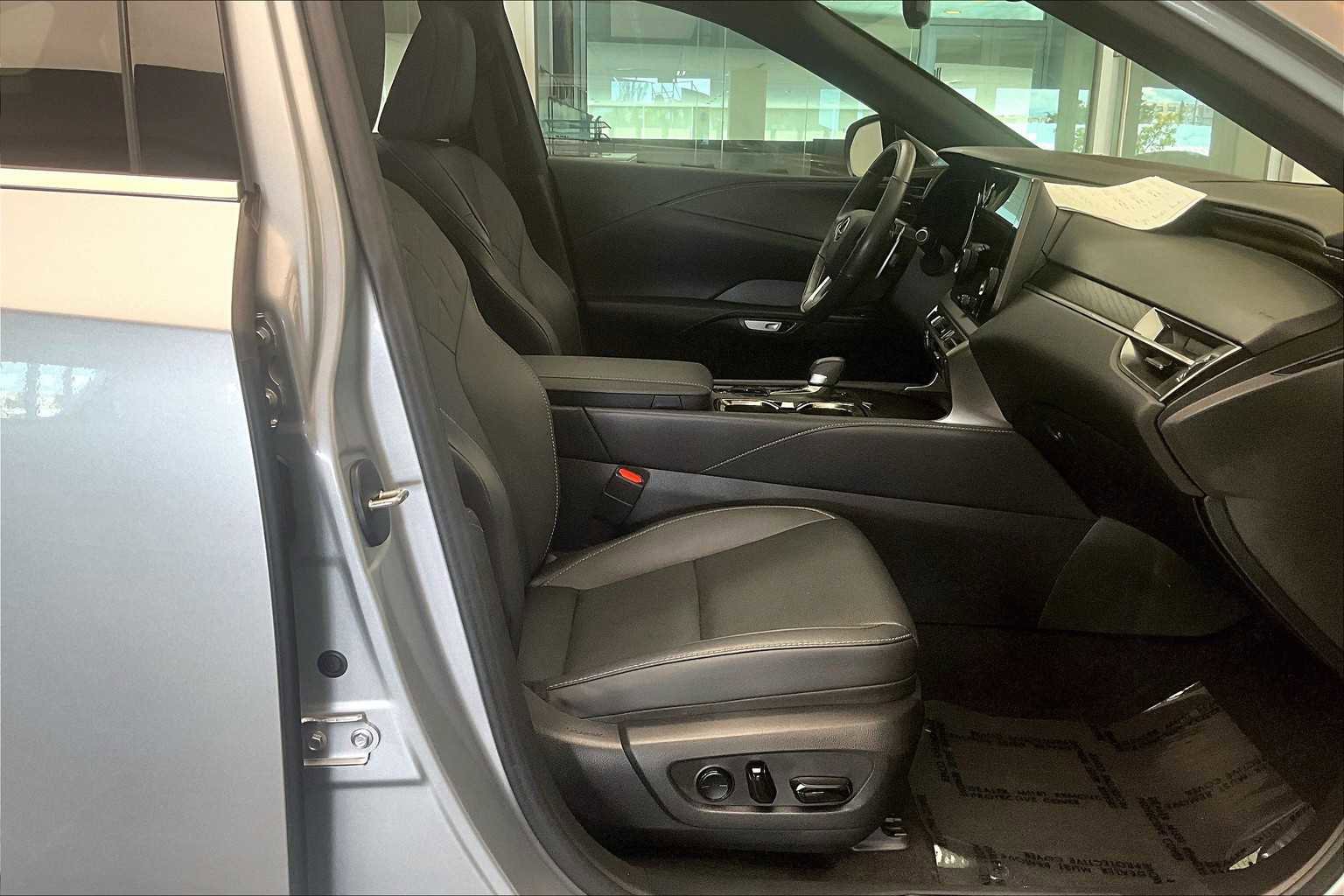 Used 2023 Lexus RX 350 Premium w/ Accessory Package (Z1) image 15