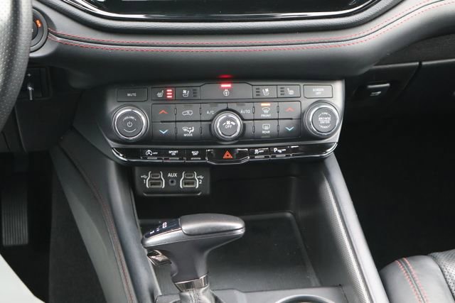 Used 2024 Dodge Durango GT image 15