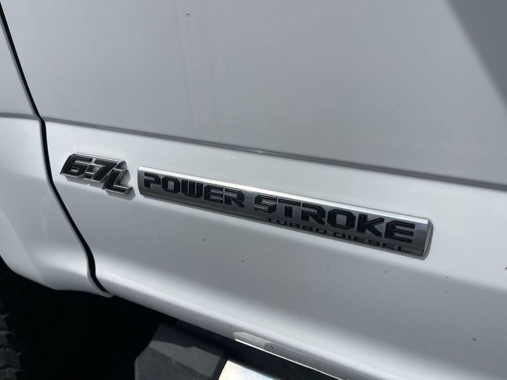 Used 2022 Ford F350 Lariat w/ Chrome Package AWD/4WD image 4
