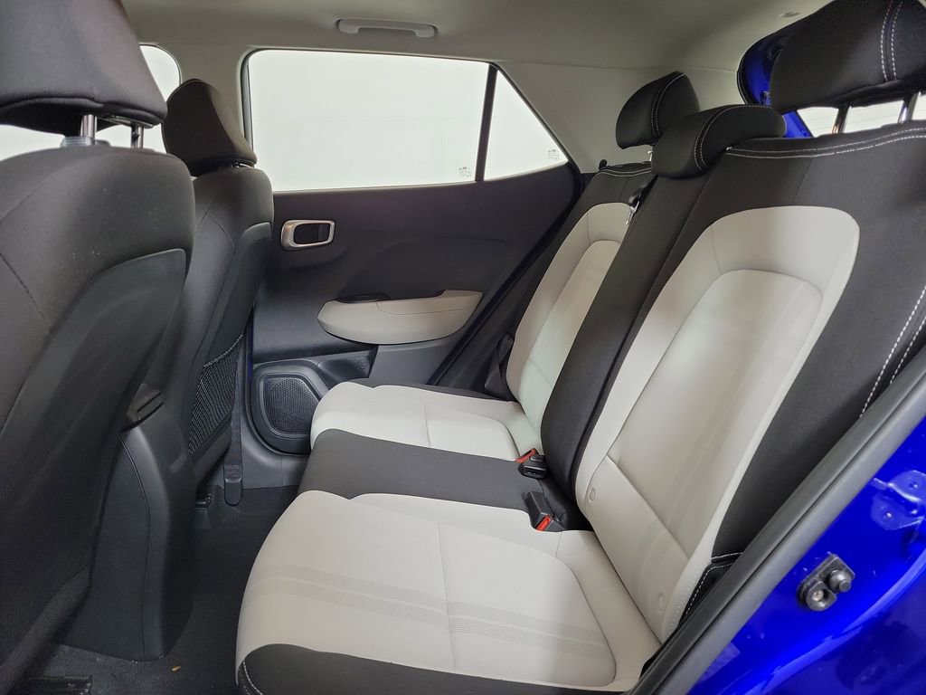 Used 2023 Hyundai Venue SEL FWD image 23