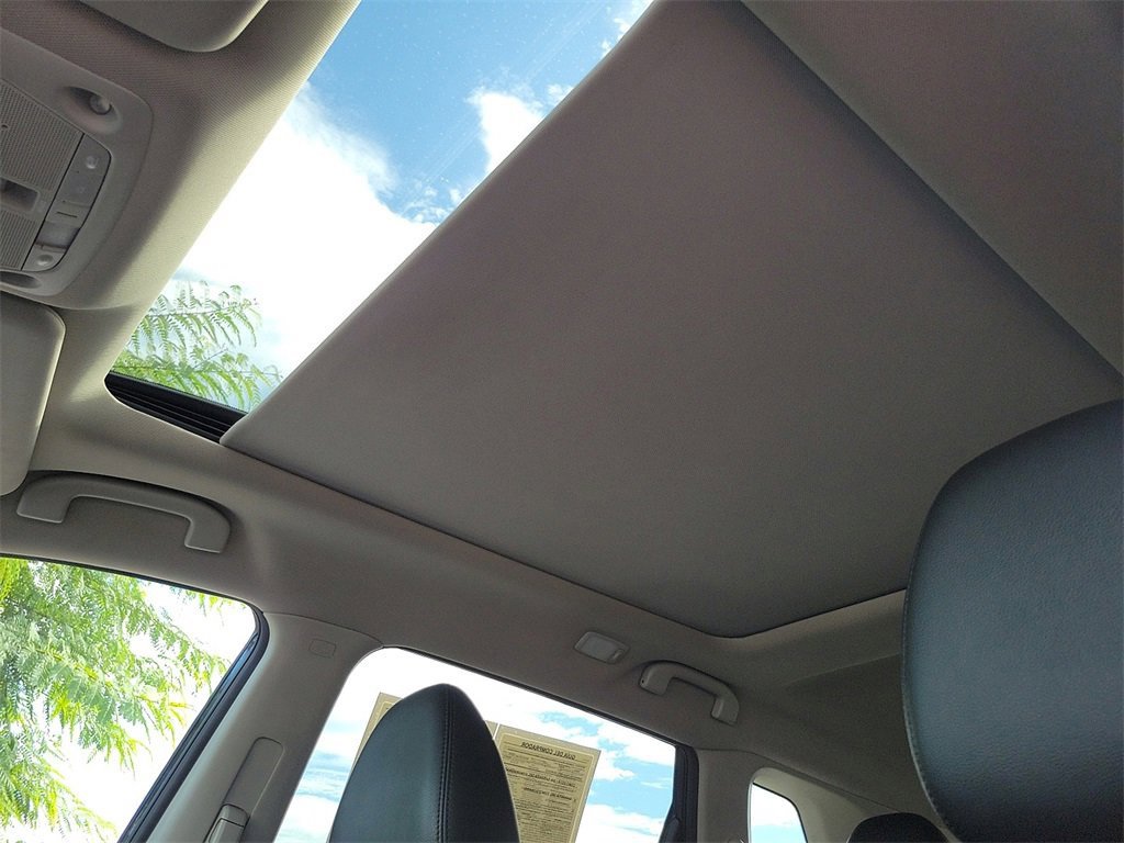 Used 2020 Nissan Rogue SL w/ Premium Package image 20