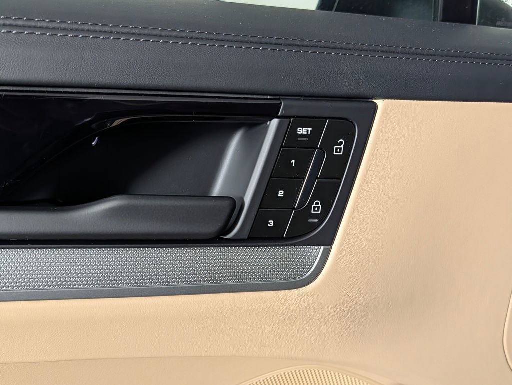 New 2026 Porsche Cayenne AWD/4WD image 26