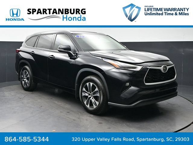 Used 2022 Toyota Highlander XLE