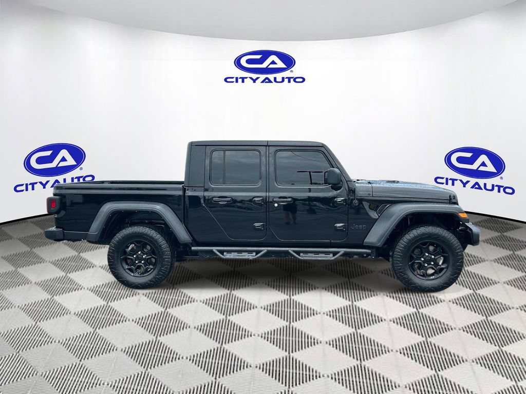 Used 2023 Jeep Gladiator Sport w/ Off Road Group AWD/4WD image 2