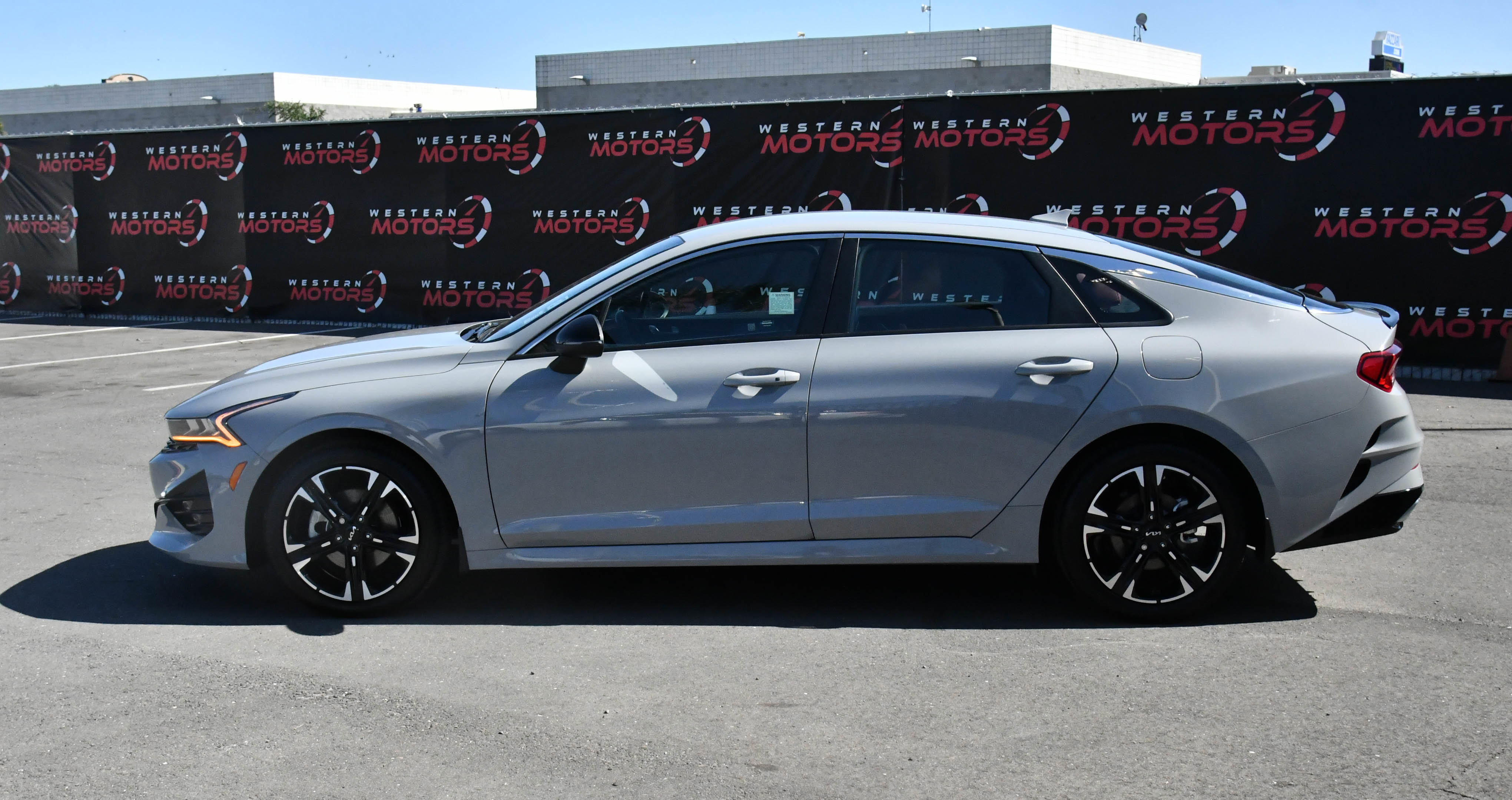 Used 2024 Kia K5 GT-Line w/ GT-Line Premium Package FWD image 4