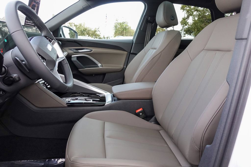 New 2025 Audi Q5 Premium image 12