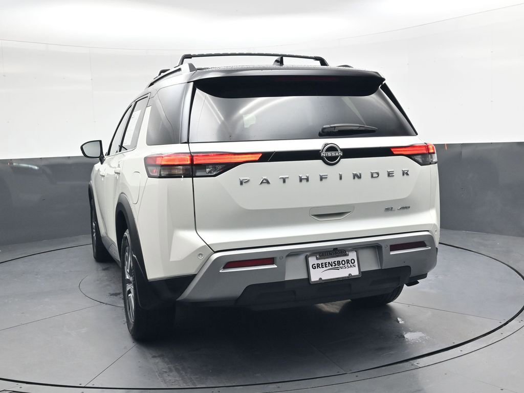 Used 2024 Nissan Pathfinder SL image 5