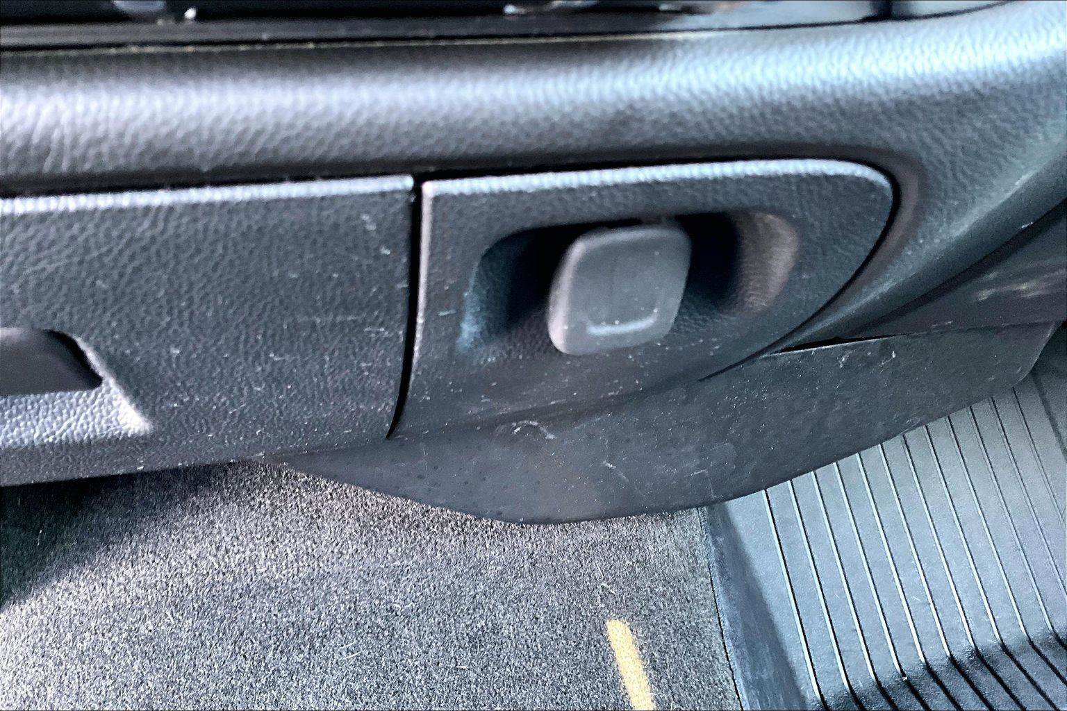 Used 2018 Chevrolet Silverado 2500 LT w/ Z71 Package, Off-Road image 34