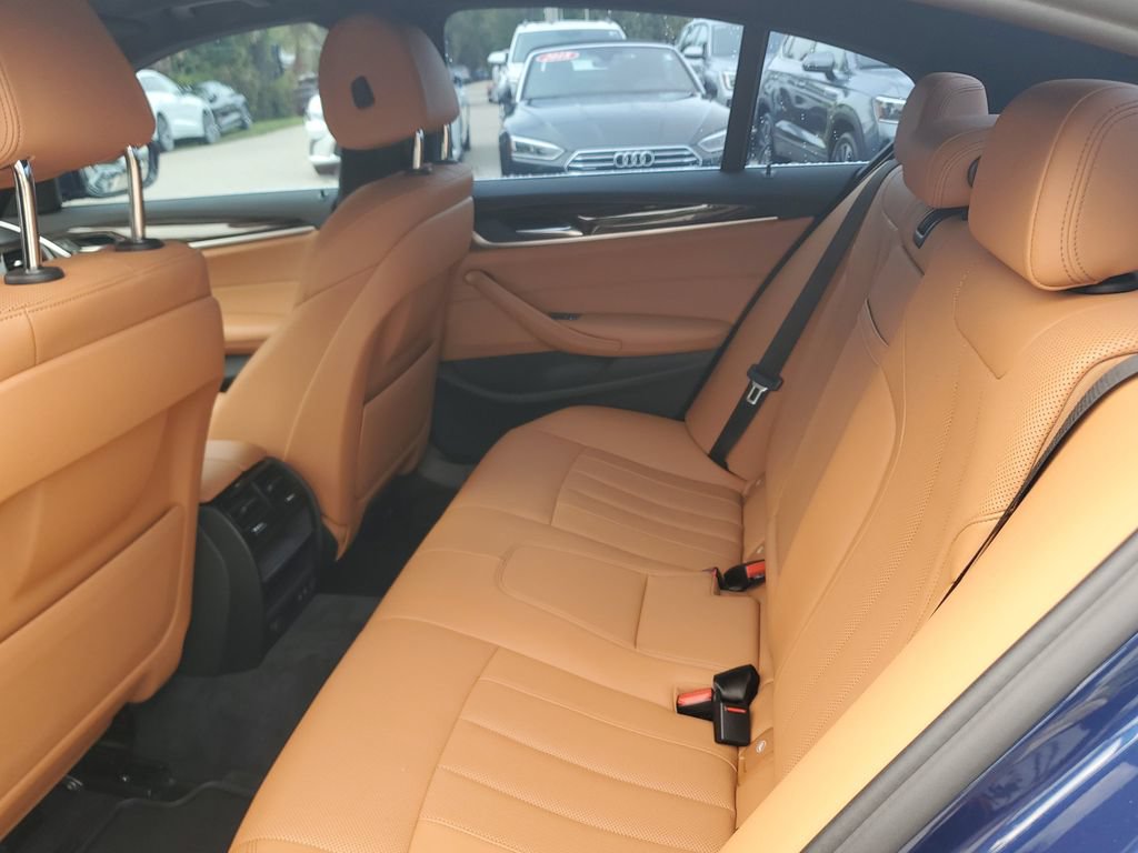 Used 2022 BMW 540i w/ Convenience Package RWD image 17