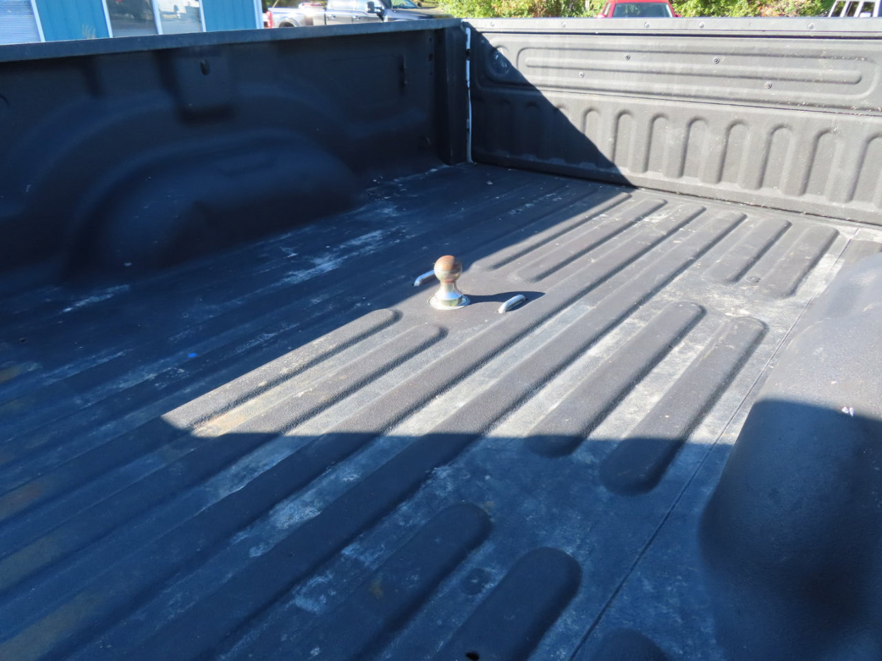 Used 2024 RAM 2500 Tradesman w/ Chrome Appearance Group image 16